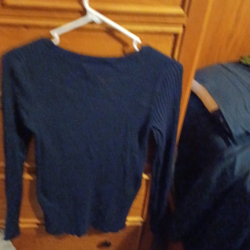 George Meium ribbed long sleevs - Picture 3 of 4